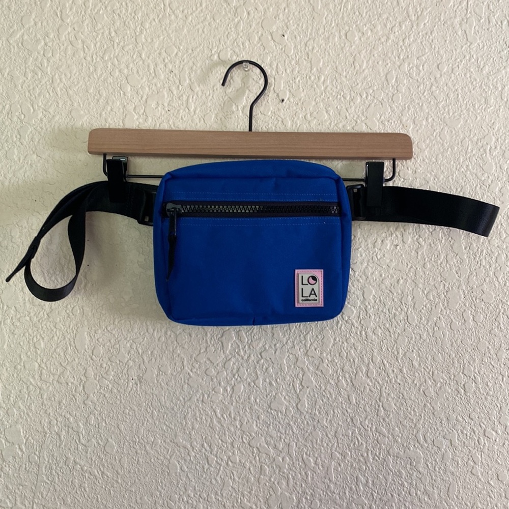 Lola California fanny pack